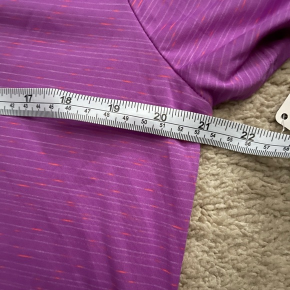 Reebok Pink Short Sleeve V neck t shirt  XL - Picture 11 of 11